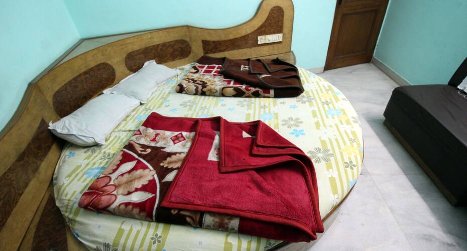 Hotel Rajdeep Deluxe, New Delhi 5